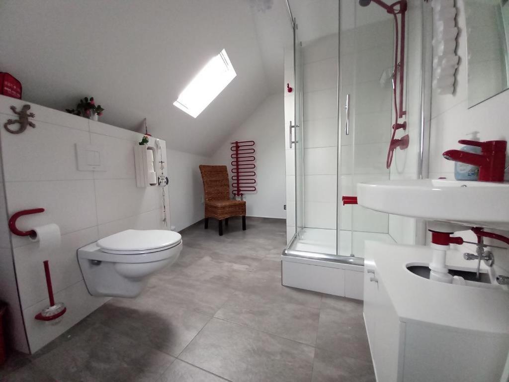 Ferienwohnung Im Roten Haus, Die Therme Ist Fusslaeufig In Wenigen Minuten Erreichbar Bad Ems Eksteriør billede